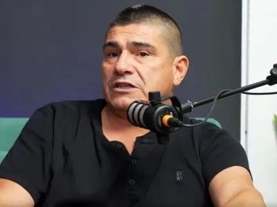 «No puede estar fuera»: Marcelo Vega escoge al jugador que no debe dejar la titularidad en Colo-Colo