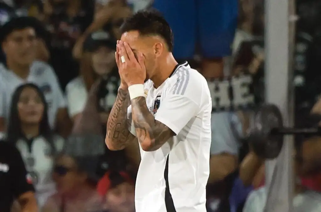 Javier Correa no ha tenido un buen arranque de temporada en Colo-Colo.