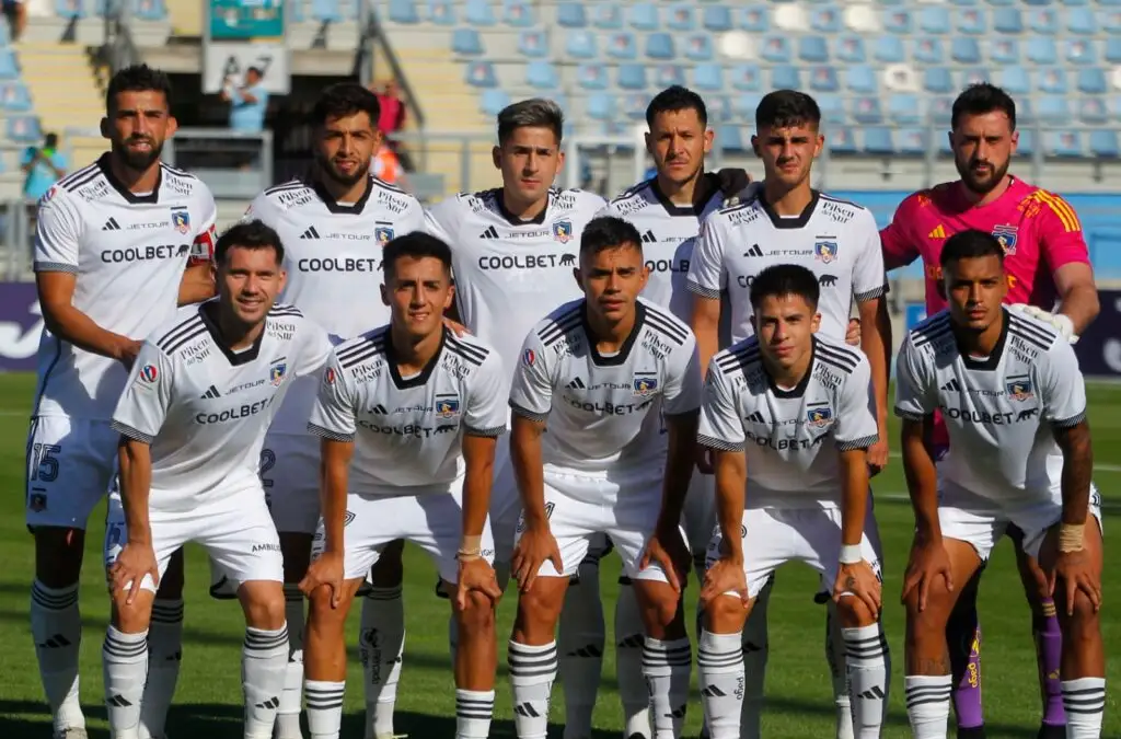 Colo-Colo debe jugar de blanco para clasificar en Copa Libertadores según Giorgio Armas.