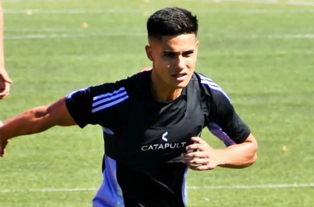 Esteban Barraza dejó Universidad Católica para fichar por Colo-Colo.