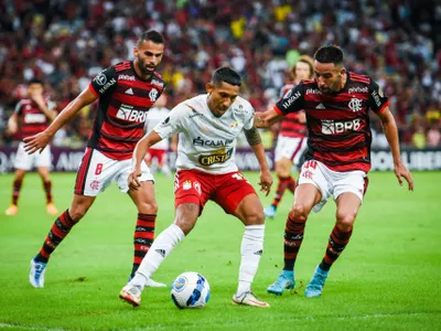 ¿Blooper o golazo? Christofer ‘Canchita’ González marcó en la derrota ante Flamengo