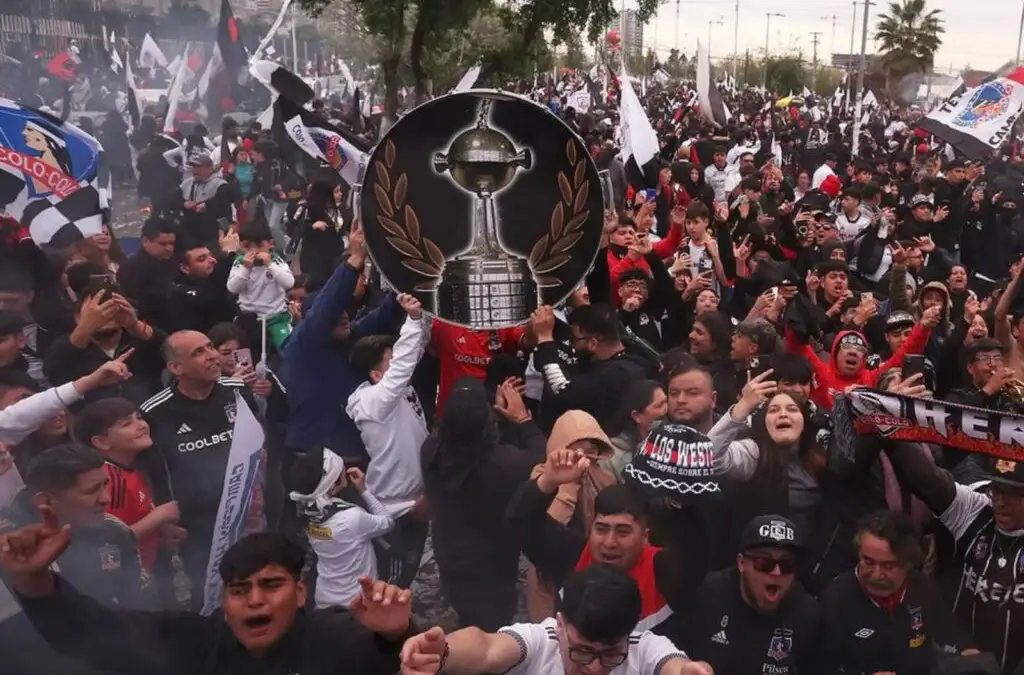 Los hinchas deberán seguir las indicaciones para evitar que el foco se desvíe.