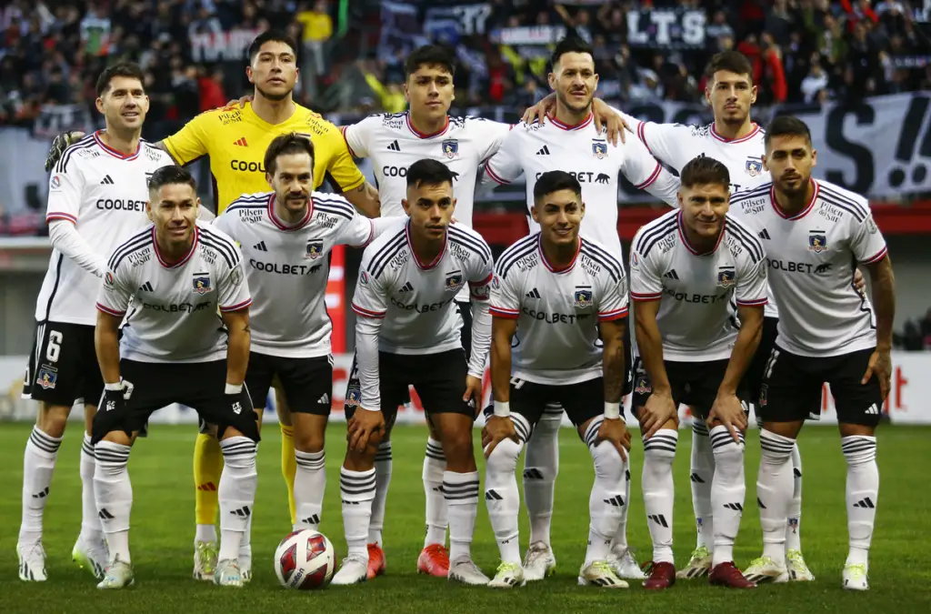 Colo-Colo empató ante Ñublense y dejó muchas en sus seguidores.