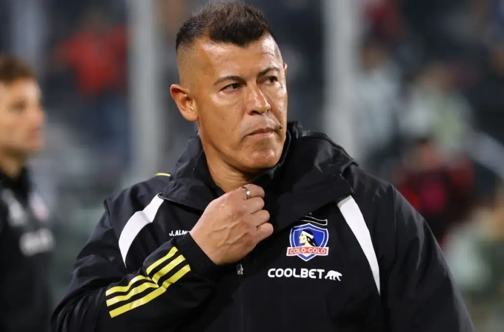 Jorge Almirón ensayó con varios cambios la formación de Colo-Colo.