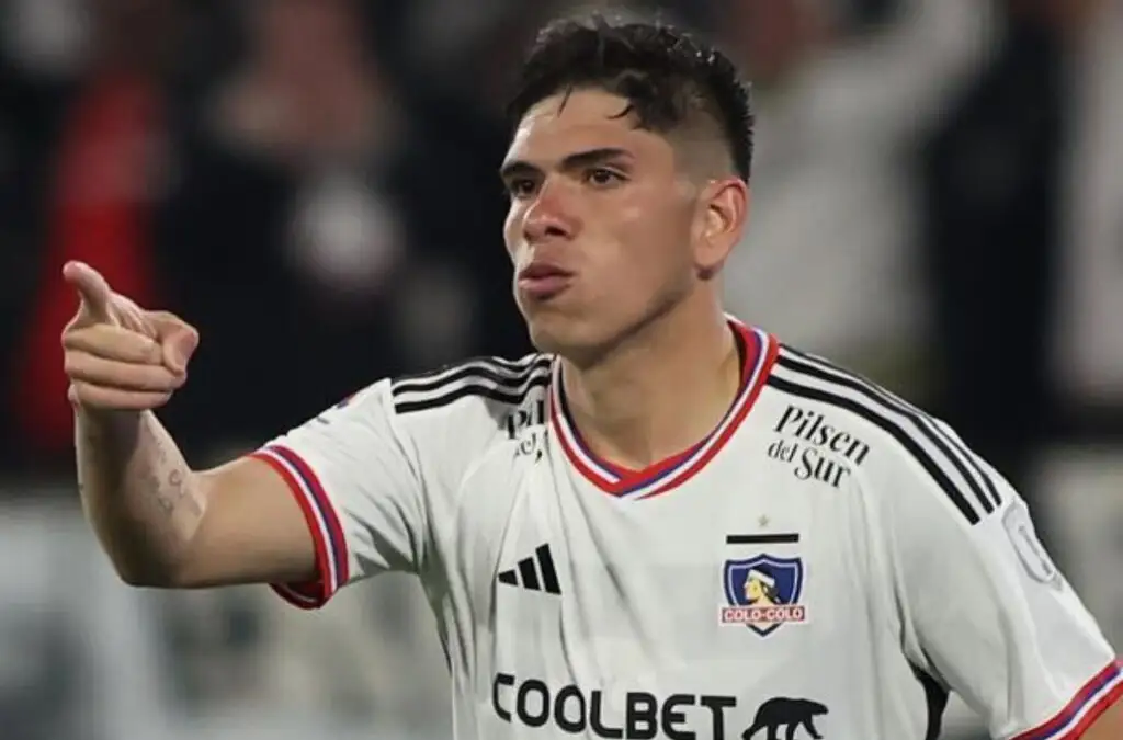 Carlos Palacios podría seguir en Colo-Colo.