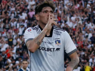 La promesa de Carlos Palacios a la hinchada de Colo-Colo para el duelo frente a Deportes Santa Cruz