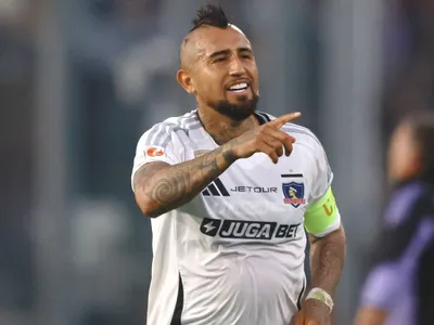 Habría sido citado: Aseguran que Arturo Vidal recibió una dura advertencia desde la Conmebol
