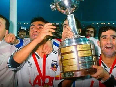 [Vídeo] Primeras imágenes de la serie de Colo-Colo 1991