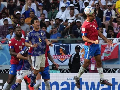 ¡Somos Chile! Hinchas de Colo-Colo no pasan desapercibidos y se dejan caer en el Mundial de Qatar 2022