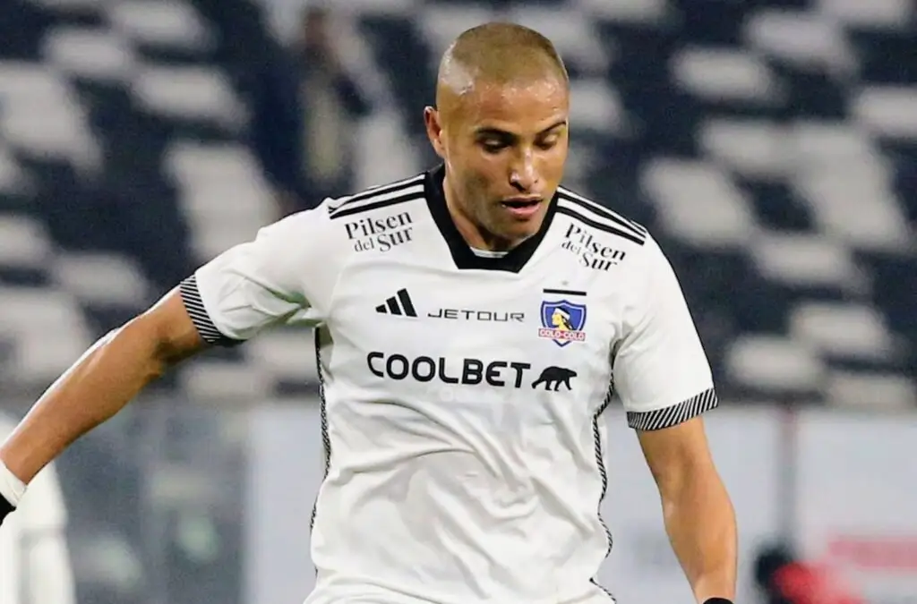 Leandro Benegas entregó un consejo para que Colo-Colo supere su crisis deportiva.