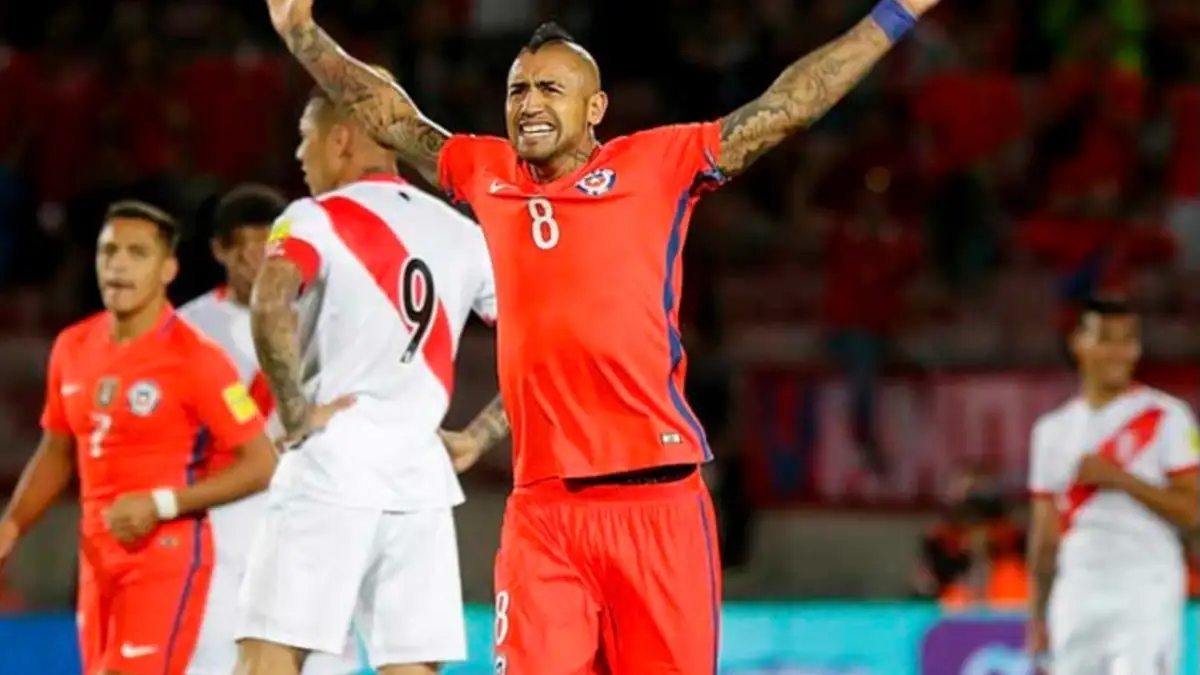 Arturo Vidal ha sido una pesadilla constante para la Selección Peruana.