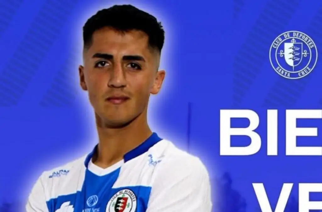 Diego Plaza disputará la temporada 2025 con Deportes Santa Cruz.