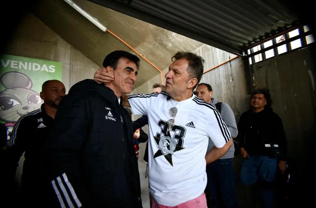 Gustavo Quinteros aplaude la gestión de Aníbal Mosa.