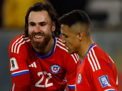 Con una gran sorpresa: Eduardo Berizzo tiene lista la formación de Chile para recibir a Perú