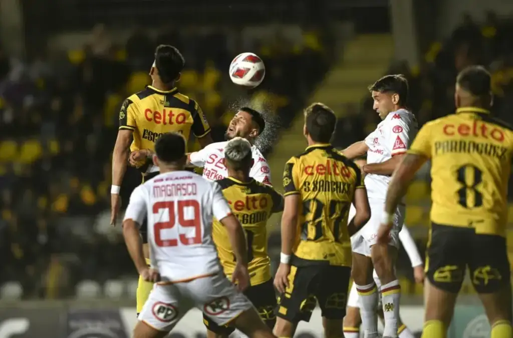Coquimbo Unido cedió puntos y no pudo seguir en lo más alto de la tabla.