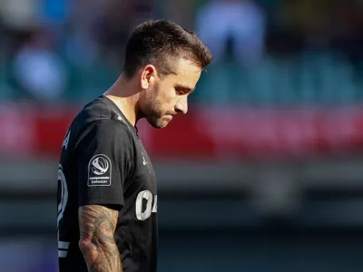 [VIDEO]: El tremendo blooper de Matías Zaldivia que provocó su expulsión del partido