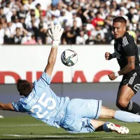 «Un Déjà vu»: Hinchas alucinan con gol de Javier Parraguez por su similitud a uno convertido con Colo-Colo ante la UC