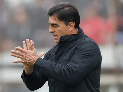 Se destapó el fuerte insulto de Gustavo Quinteros al árbitro tras su expulsión en el triunfo de Colo-Colo sobre O’Higgins