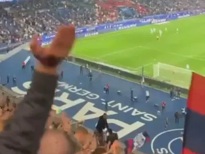 [VIDEO]: Hincha albo sorprendió cantando una canción de la Garra Blanca en pleno partido del PSG