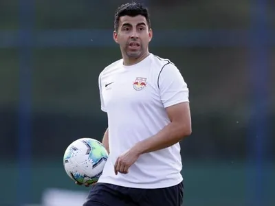 Claudio Maldonado confiesa interés por dos promesas de Colo-Colo para llevarlos a Brasil