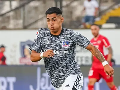 «Veo a muchos crucificándolo»: Ex Colo-Colo aborda el caso Jordhy Thompson y lanza potente reflexión