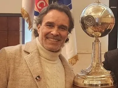 «Días inolvidables»: La emoción de Marcelo Ramírez tras recibir homenaje de hinchas de Colo-Colo