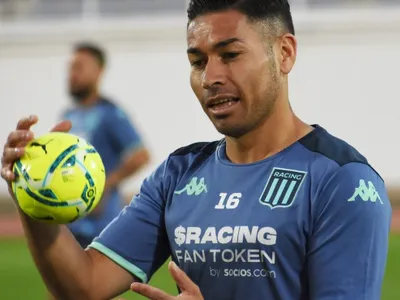 No hay caso: Óscar Opazo recibe lapidaria noticia que lo alejan aún más de su debut en Racing