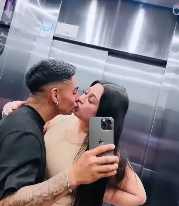 Jordhy Thompson revelando su regreso amoroso con Camila Sepúlveda.