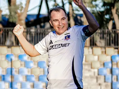 «No la están mojando»: La dura crítica de Ruben Martínez al plantel de Colo-Colo por la temporada 2025