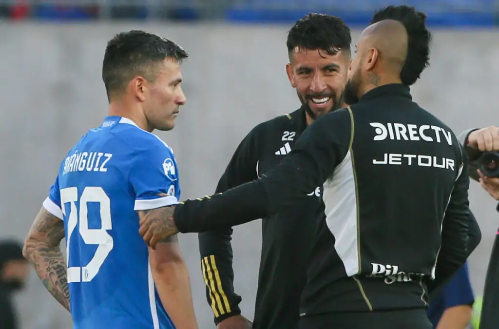 Arturo Vidal declaró que jugadores como él, Mauricio Isla y Charles Aránguiz deberían estar en La Roja.