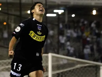 Histórico jugador de Colo-Colo repasó a Maxi Falcón tras su polémica declaración sobre el ‘Clásico’