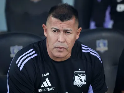 Los 2 jugadores que Jorge Almirón dejó fuera de la nómina final para enfrentar a Deportes la Serena