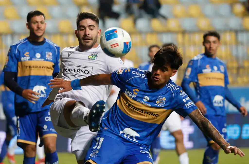 Audax Italiano es, junto a Coquimbo Unido, los líderes de la Liga de Primera.