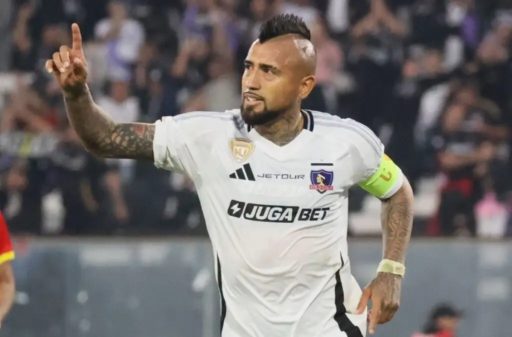 Arturo Vidal está disponible en Colo-Colo tras dos fechas de suspensión.