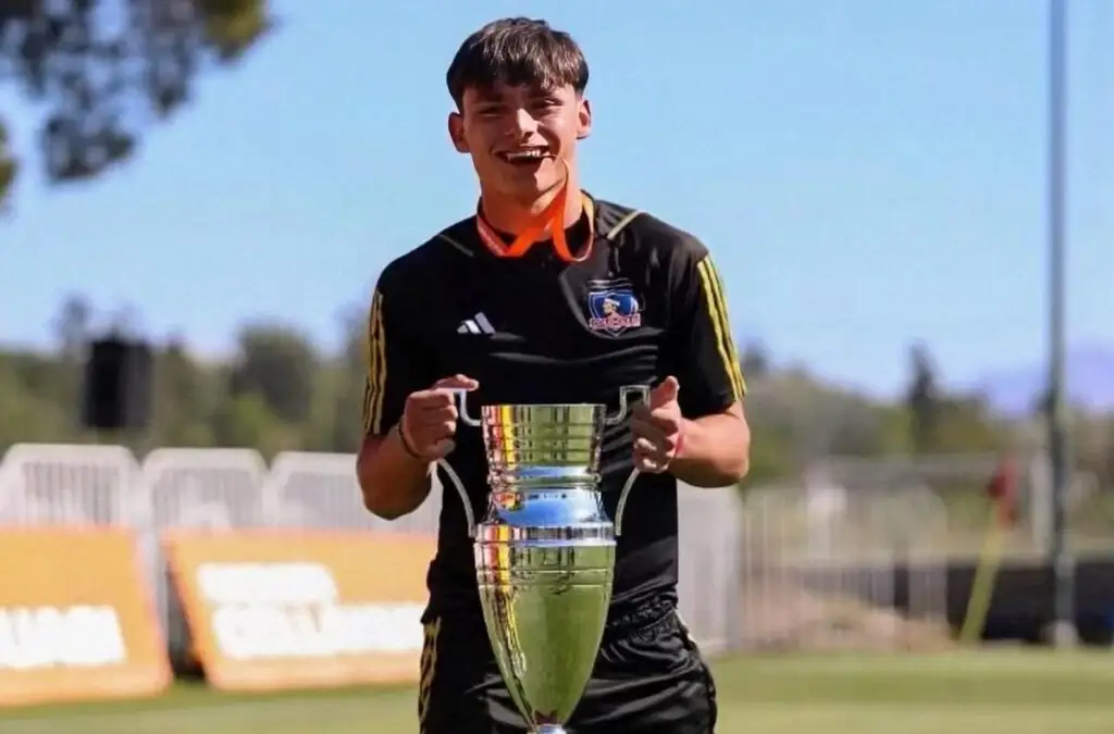 Nahuel Flores comenzó a brillar con Colo-Colo Sub-18.