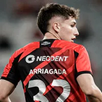 En Athletico Paranaense comienzan a definir el futuro de Luciano Arriagada tras su escasa participación