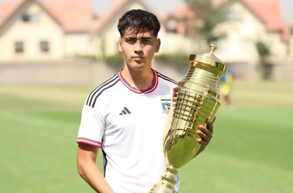 Benjamín Araya fue parte de los entrenamientos del primer equipo.