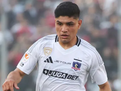 ¿Se va de Colo-Colo? Desde Argentina avisan que vendrán por Claudio Aquino en el próximo mercado