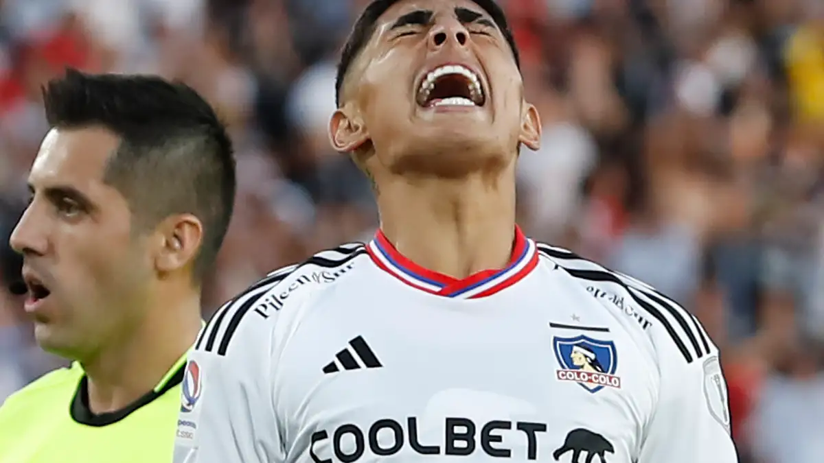 Colo-Colo no costeará la multa de Jordhy Thompson para salir del país.