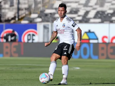 Leonardo Valencia estaría siendo sondeado por uno de los colistas del fútbol chileno