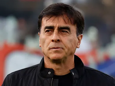 Todo o nada: Jugador de Colo-Colo tendría su última oportunidad para convencer a Gustavo Quinteros y seguir el 2024