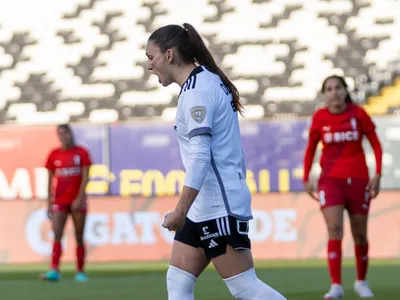 [VIDEO] Isidora Olave se luce con golazo en el triunfo de Colo-Colo sobre Universidad Católica