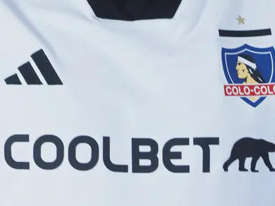 Salió de Colo-Colo en 2024, se retiró en sigilo y se unió al cuerpo técnico de La Roja