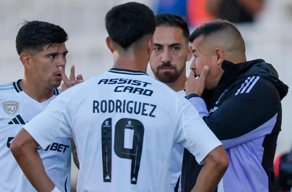 El estratega podría repartir sus últimas indicaciones en el duelo ante Ñublense.