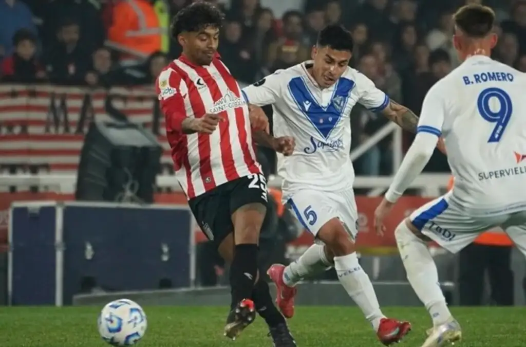 El canterano albo se ha vuelto un puntal para el equipo de Barros Schelotto. Foto: Juano Tesone.