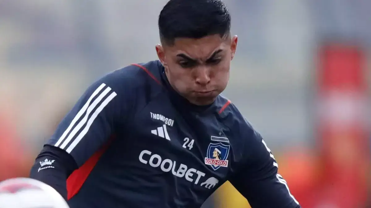 Colo-Colo no costeará la multa de Jordhy Thompson para salir del país.
