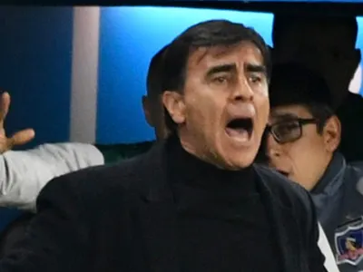Colo-Colo lo deja en el olvido: Viejo anhelo de Gustavo Quinteros firma en el Querétaro de México