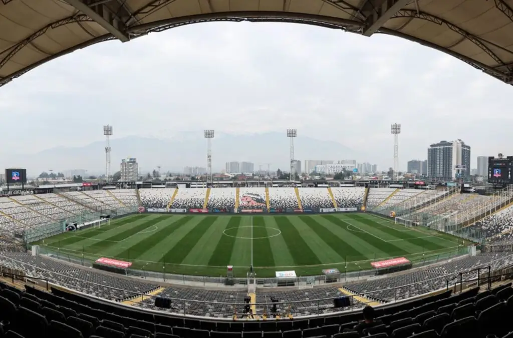 Colo-Colo enfrenta un lío sobre el próximo duelo que disputará en el Estadio Monumental por Copa Libertadores.