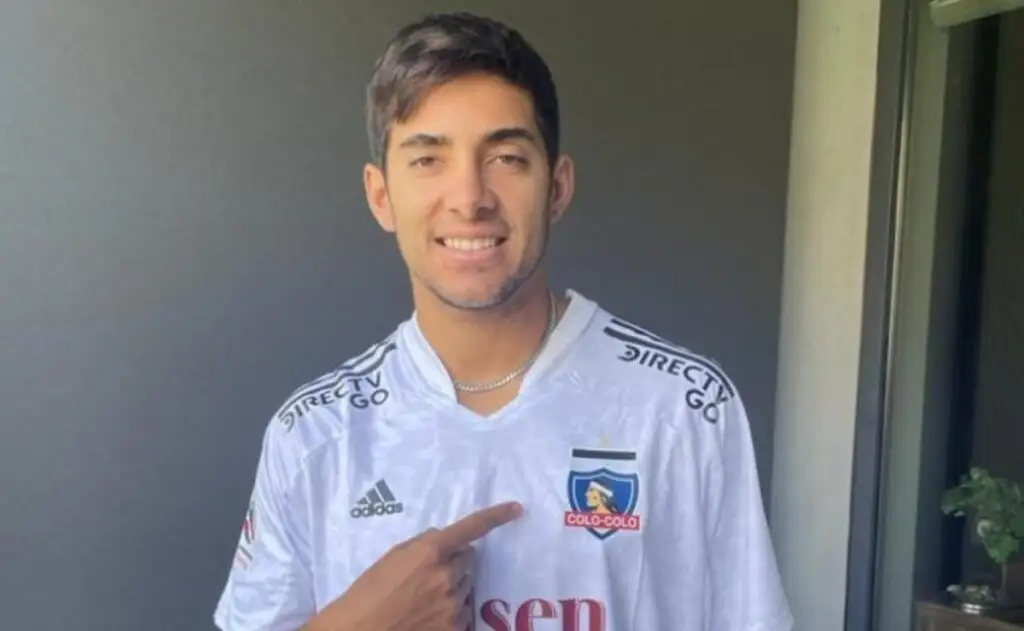 El tenista chileno Cristián Garín es reconocido hincha de Colo-Colo.