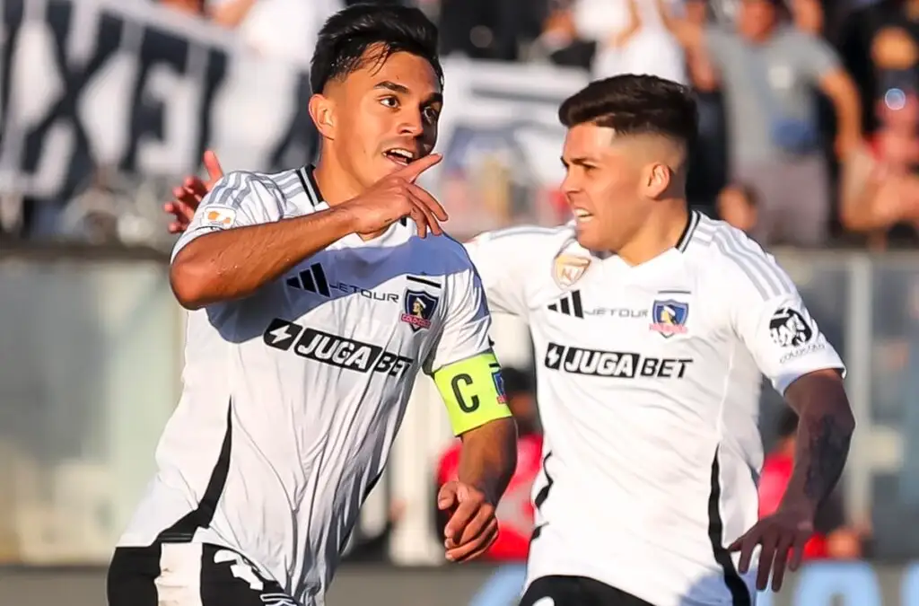 El joven mediocampista se lució con un doblete ante los ‘papayeros’. Foto: Pepe Alvujar/Photosport.